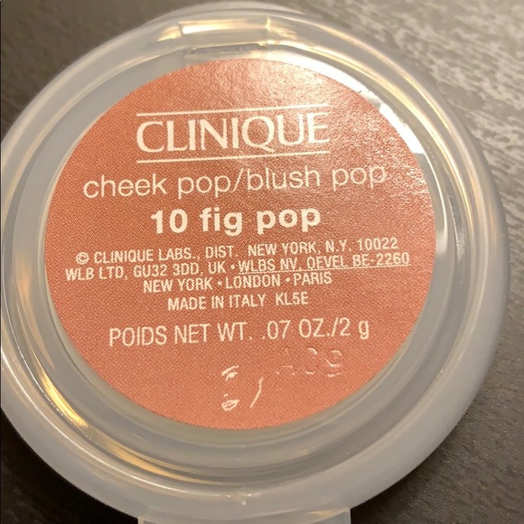 New Clinique Make up Skincare Bundle w/ Bag - Picture 5 of 10